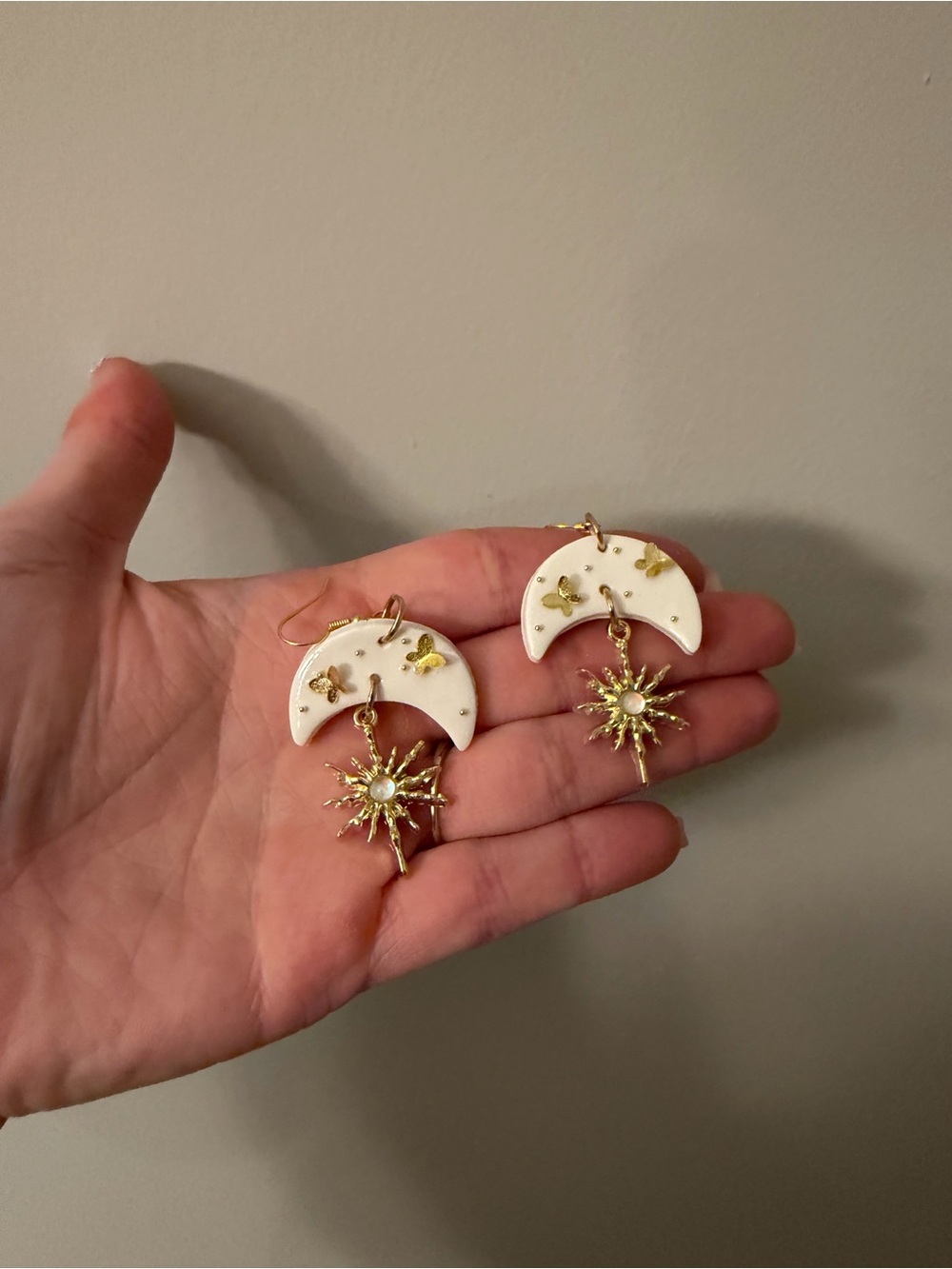 White and Gold Crescent Sunburst Drop Earrings